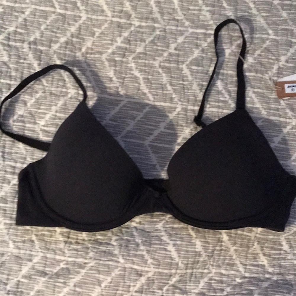 Black Women's T-Shirt Bra -fit’s everybody skims bra